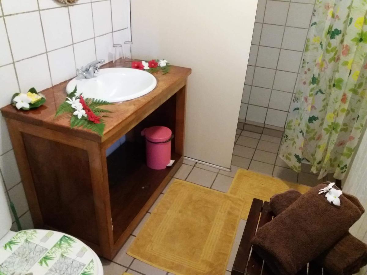 Pension Hibiscus Tahaa Uturoa Экстерьер фото