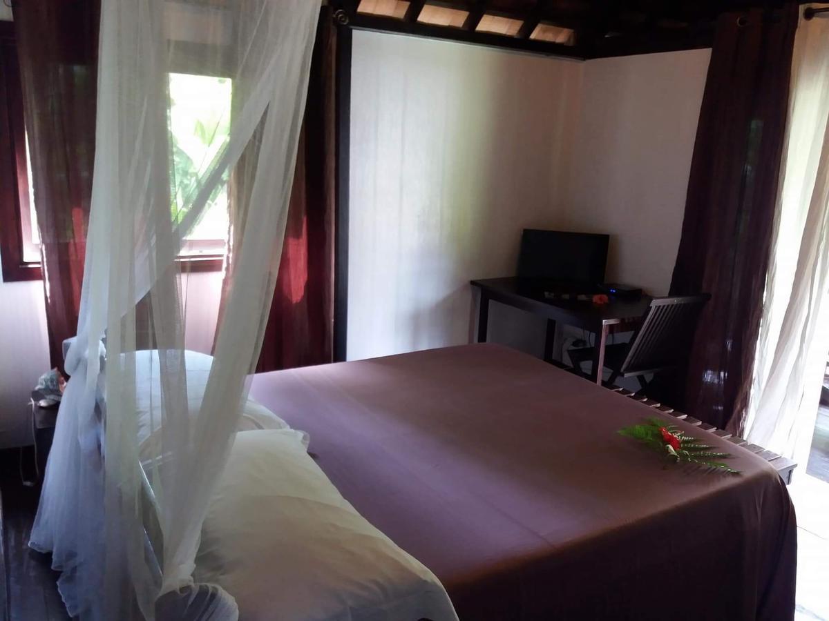 Pension Hibiscus Tahaa Uturoa Экстерьер фото
