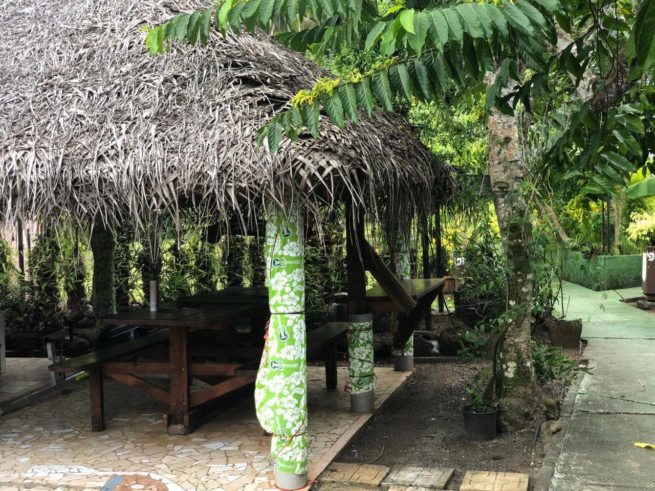 Pension Hibiscus Tahaa Uturoa Экстерьер фото