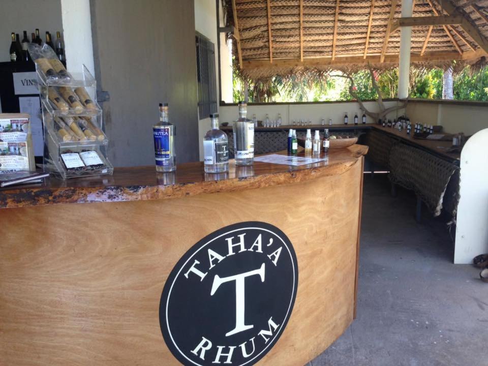 Pension Hibiscus Tahaa Uturoa Экстерьер фото