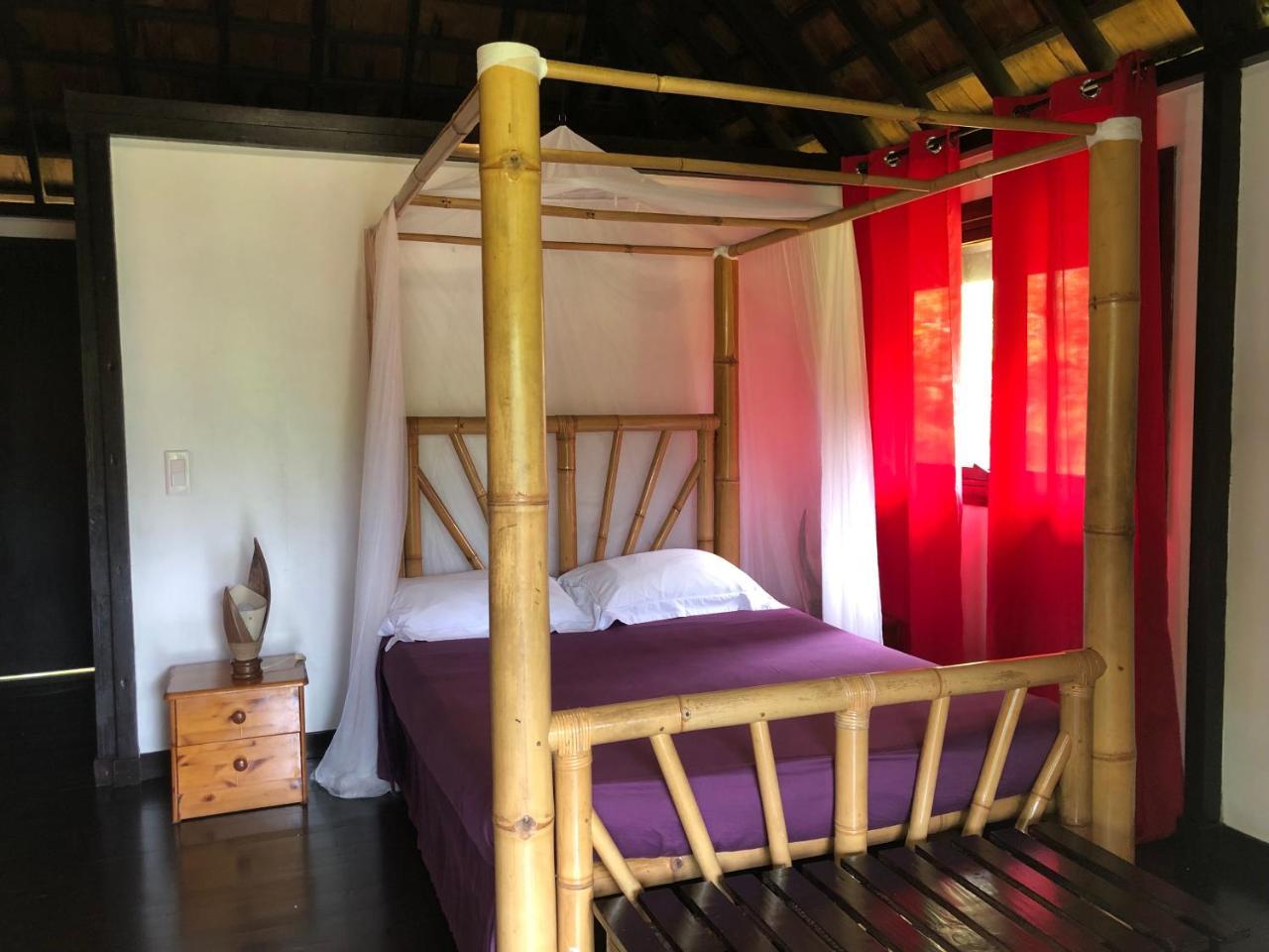 Pension Hibiscus Tahaa Uturoa Экстерьер фото